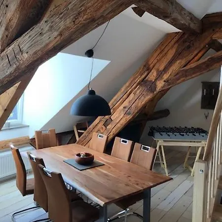 شقة Ruhig & Idyllisch - Schloss - Maisonette-apartment Ulrichshusen Mit Dachterrrasse, Mecklenburger Seenplatte Mit Dachterrasse, Naehe Ostsee Lelkendorf