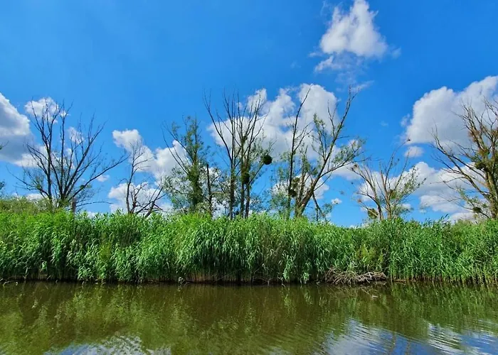 דירה Ruhig & Idyllisch - Schloss - Maisonette-apartment Ulrichshusen Mit Dachterrrasse, Mecklenburger Seenplatte Mit Dachterrasse, Naehe Ostsee