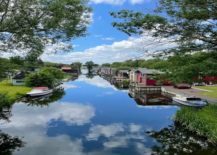 דירה Ruhig & Idyllisch - Schloss - Maisonette-apartment Ulrichshusen Mit Dachterrrasse, Mecklenburger Seenplatte Mit Dachterrasse, Naehe Ostsee